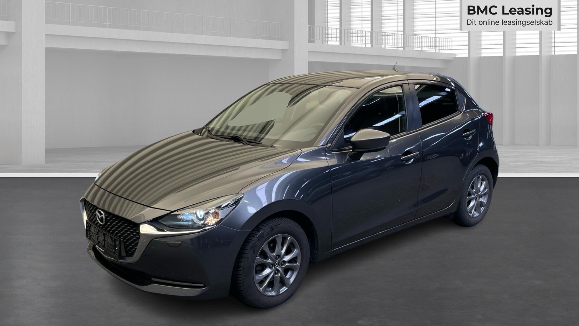001 u26-08 907860 Mazda2 Sky SkyActiv-G aut. - Skråt forfra, venstre