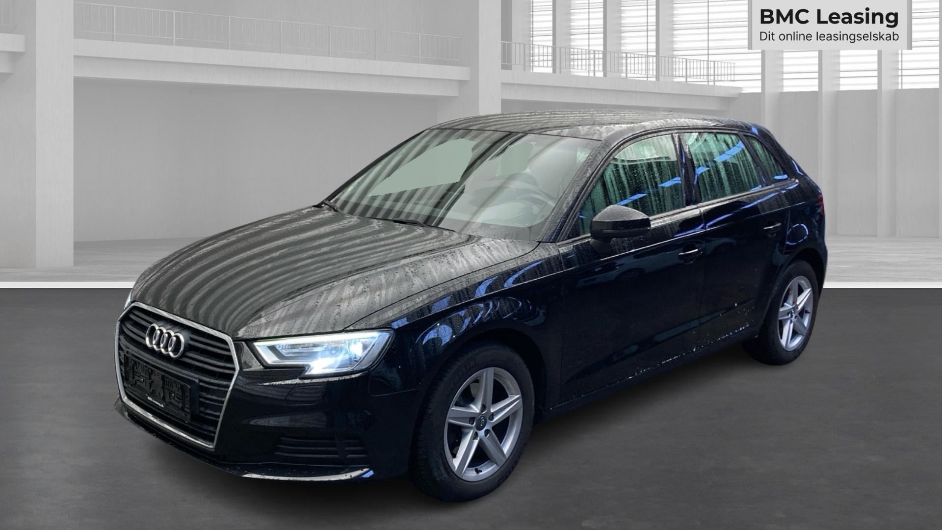 001 u26-09 905944 Audi A3 TFSI Sportback - Skråt forfra, venstre