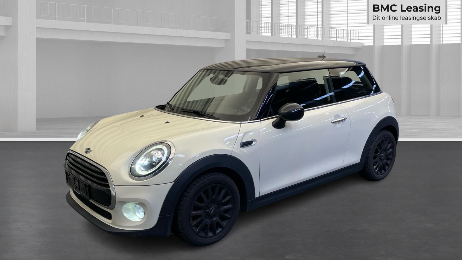 001 u26-09 907191 MINI Cooper Pepper II 1.5 3-dr - Skråt forfra, venstre