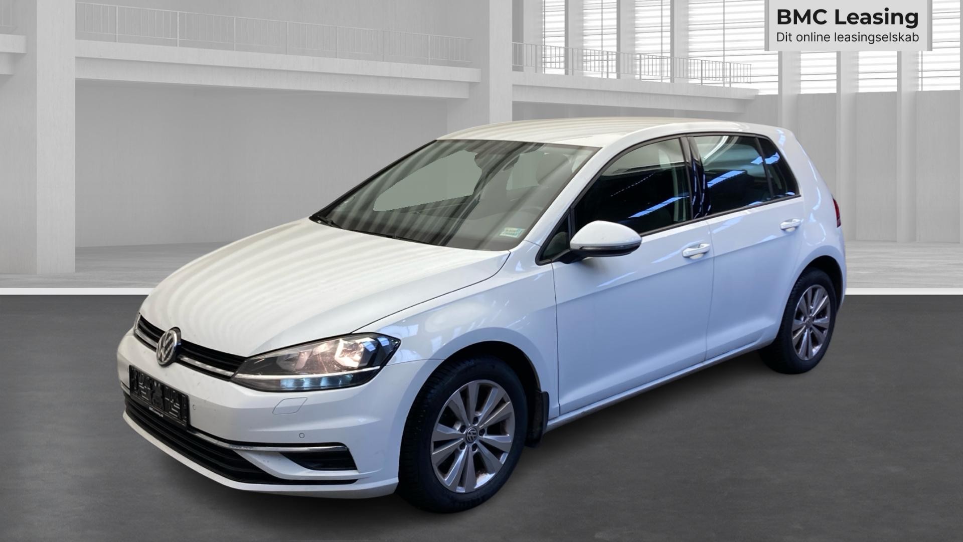 001 u26-09 908158 VW Golf VII Comfortline TSI 5-dr - Skråt forfra, venstre