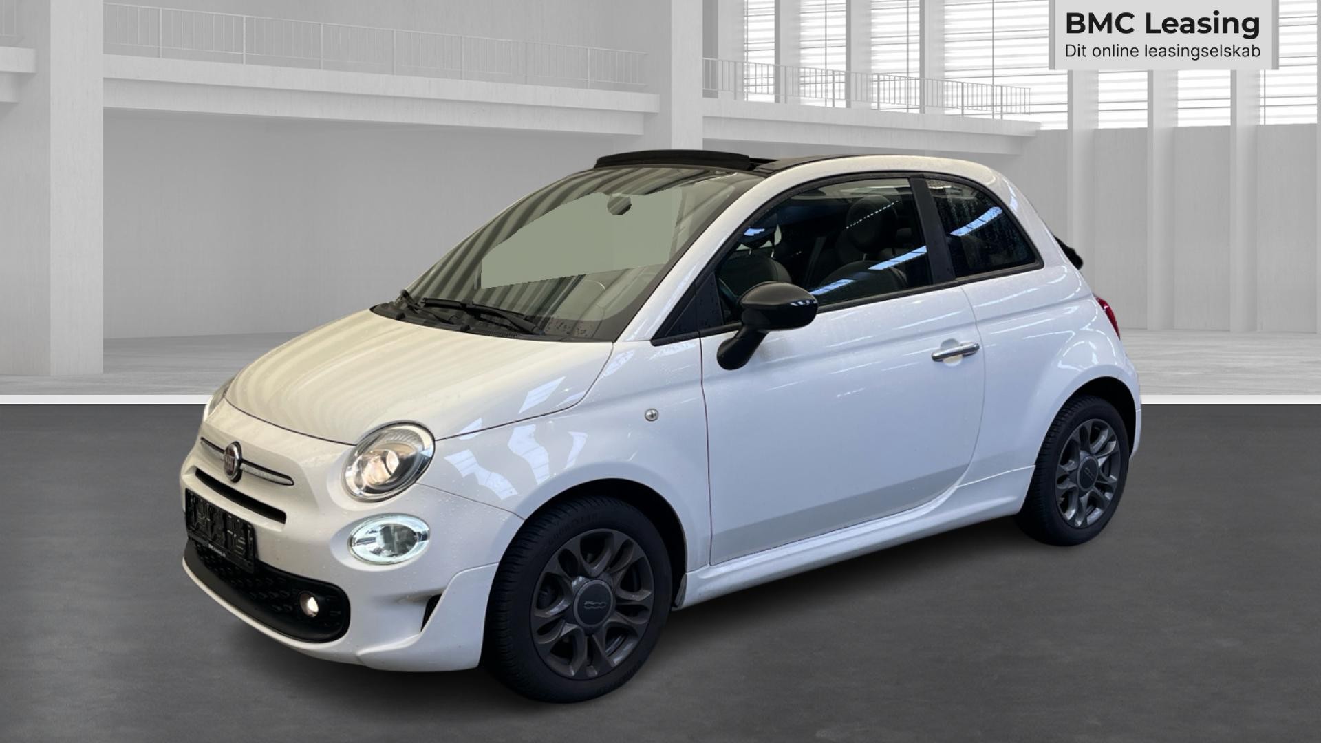 001 u26-09 908835 Fiat 500C Cabriolet Connect Mild hybrid - Skråt forfra, venstre