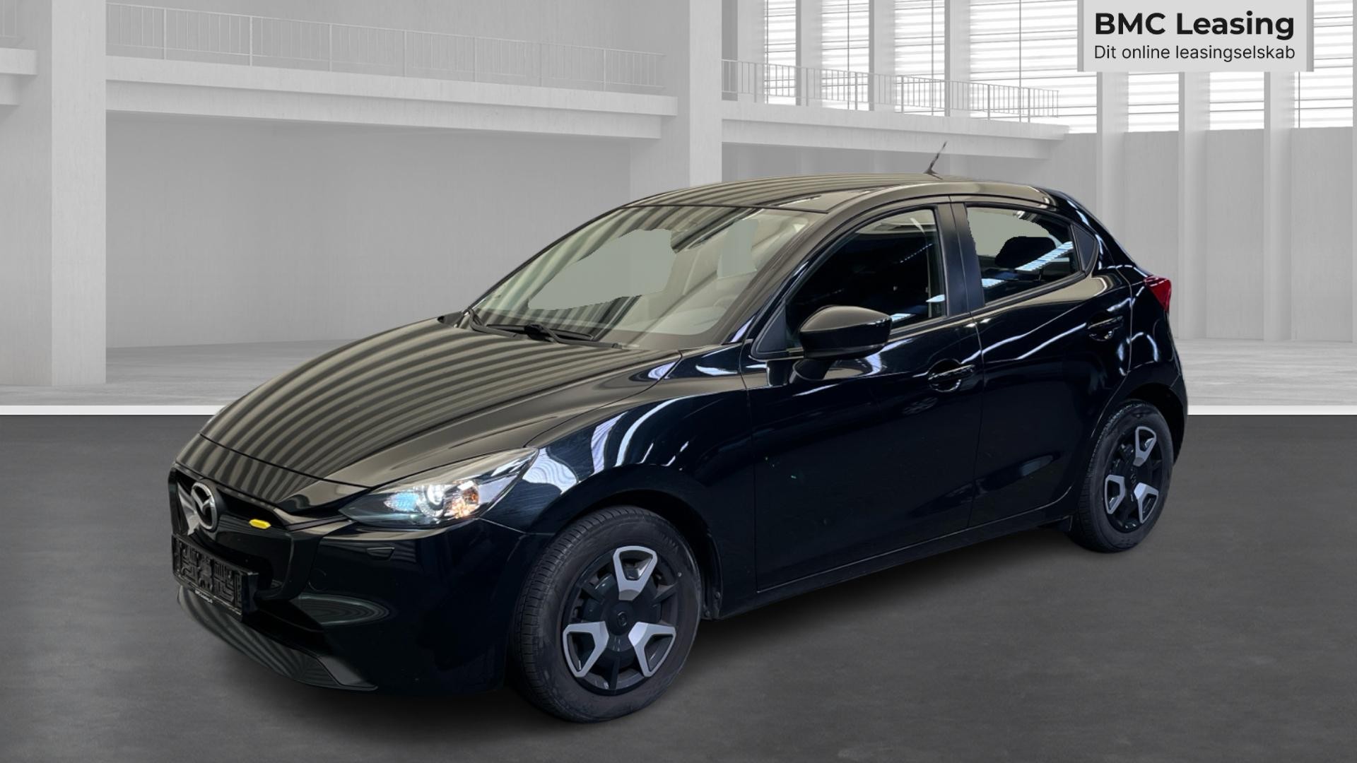 001 u26-09 909541 Mazda2 Centre-Line SkyActiv-G aut. - Skråt forfra, venstre