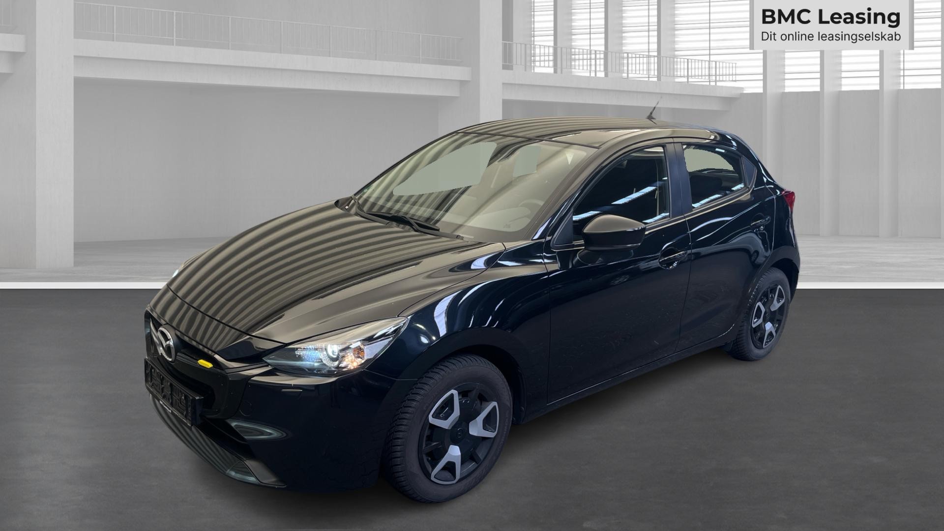 001 u26-09 909545 Mazda2 Centre-Line SkyActiv-G aut. - Skråt forfra, venstre