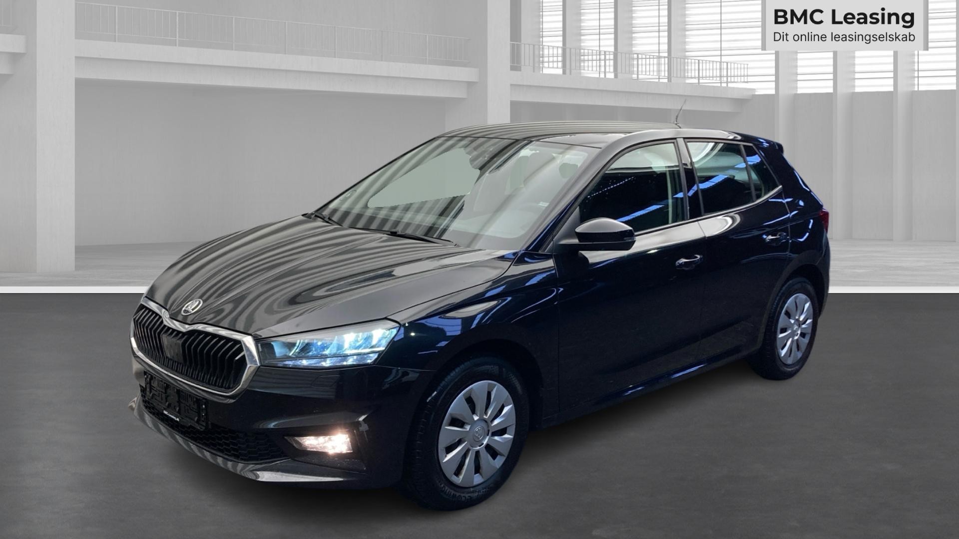 001 u26-09 910491 Škoda Fabia Essence MPI EVO - Skråt forfra, venstre