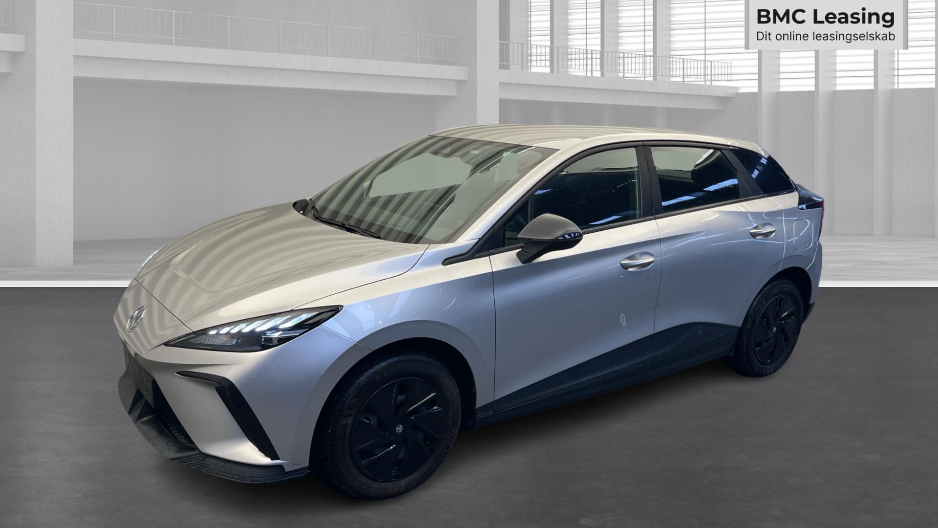 001 u26-09 912128 MG4 Electric Standard Range 51 kWh - Skråt forfra, venstre