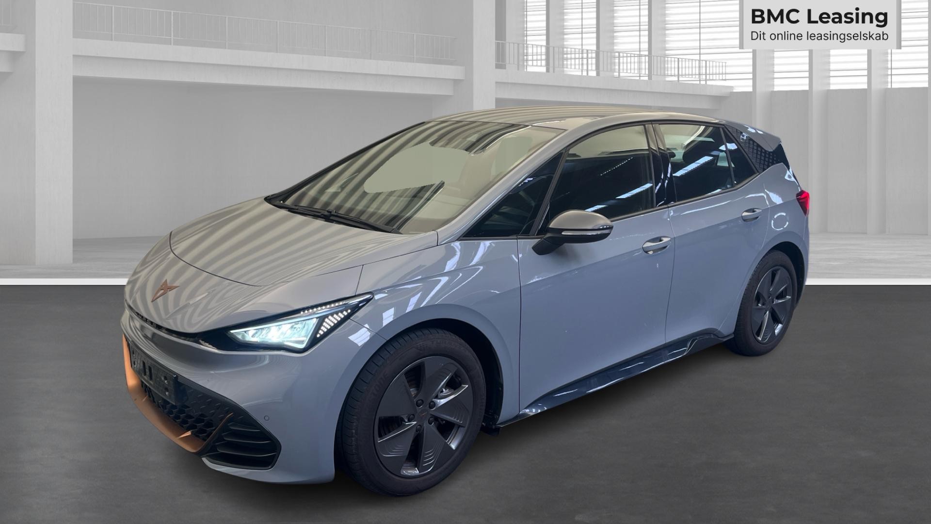 001 u26-09 912414 Cupra Born 58 kWh - Skråt forfra, venstre