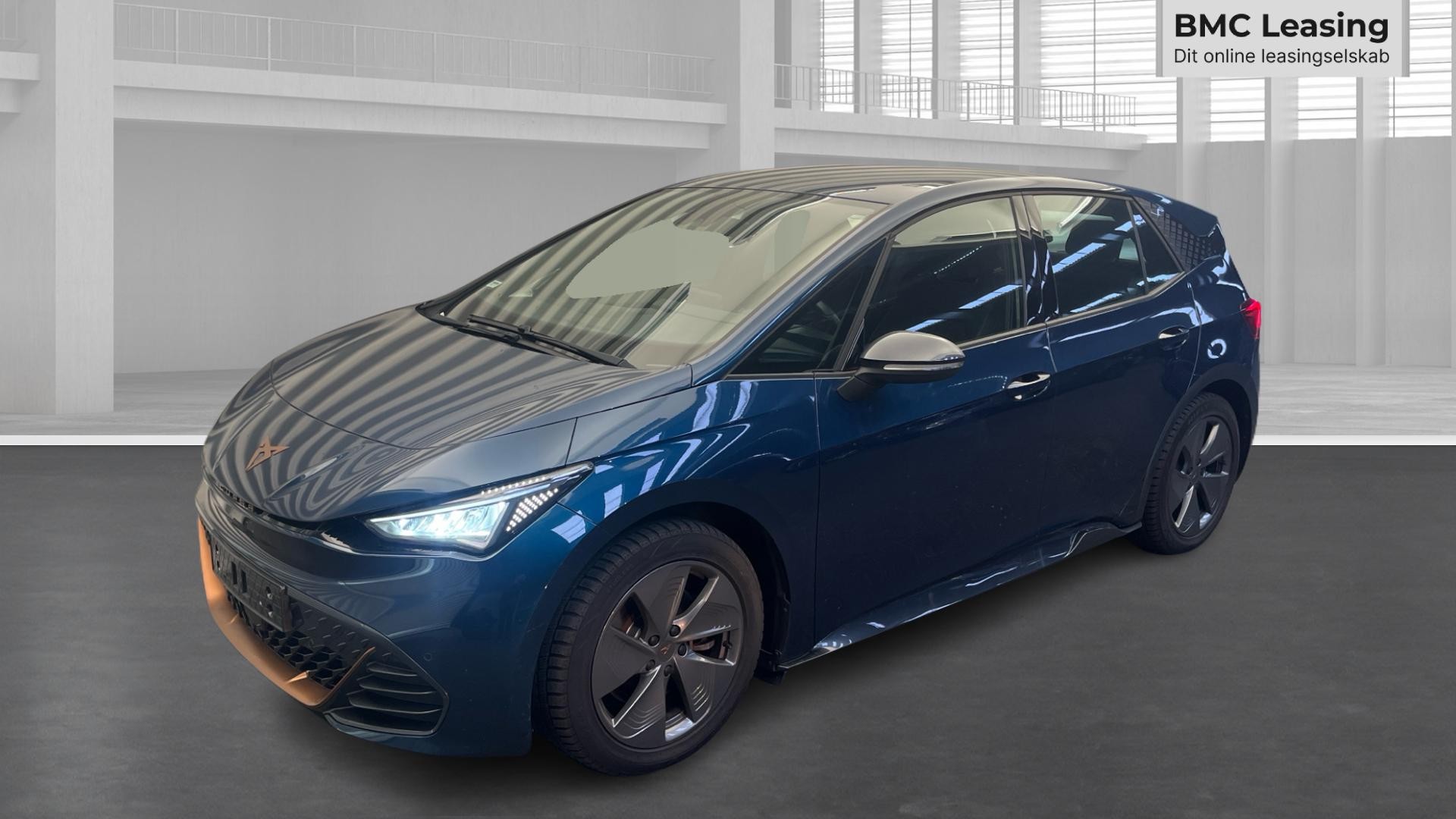 001 u26-09 912418 Cupra Born 58 kWh - Skråt forfra, venstre