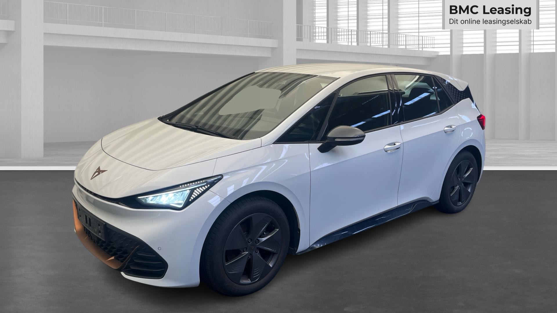 001 u26-09 912423 Cupra Born 58 kWh - Skråt forfra, venstre