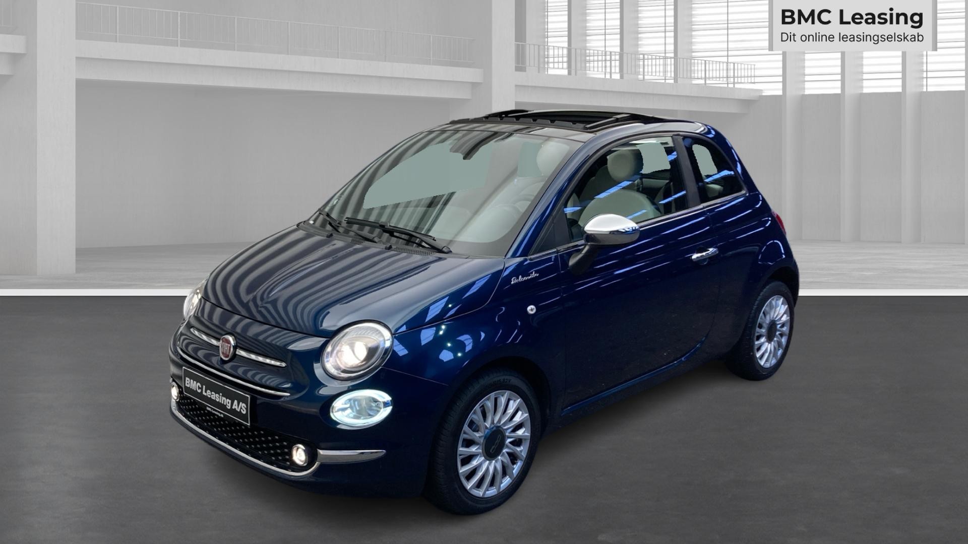 001 k26-10 912101 Fiat 500 Dolcevita Mild hybrid - Skråt forfra, venstre