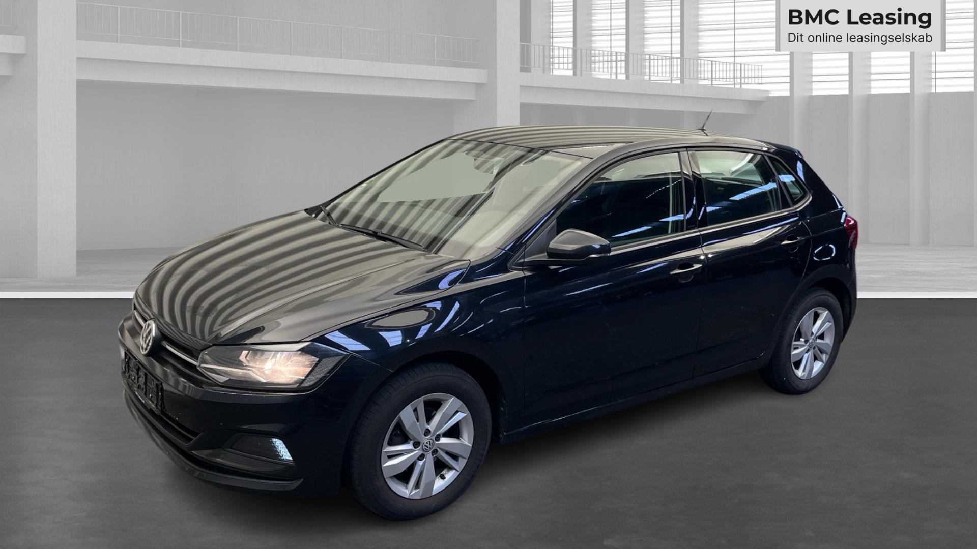 001 u26-10 905226 VW Polo Advance TSI DSG - Skråt forfra, venstre