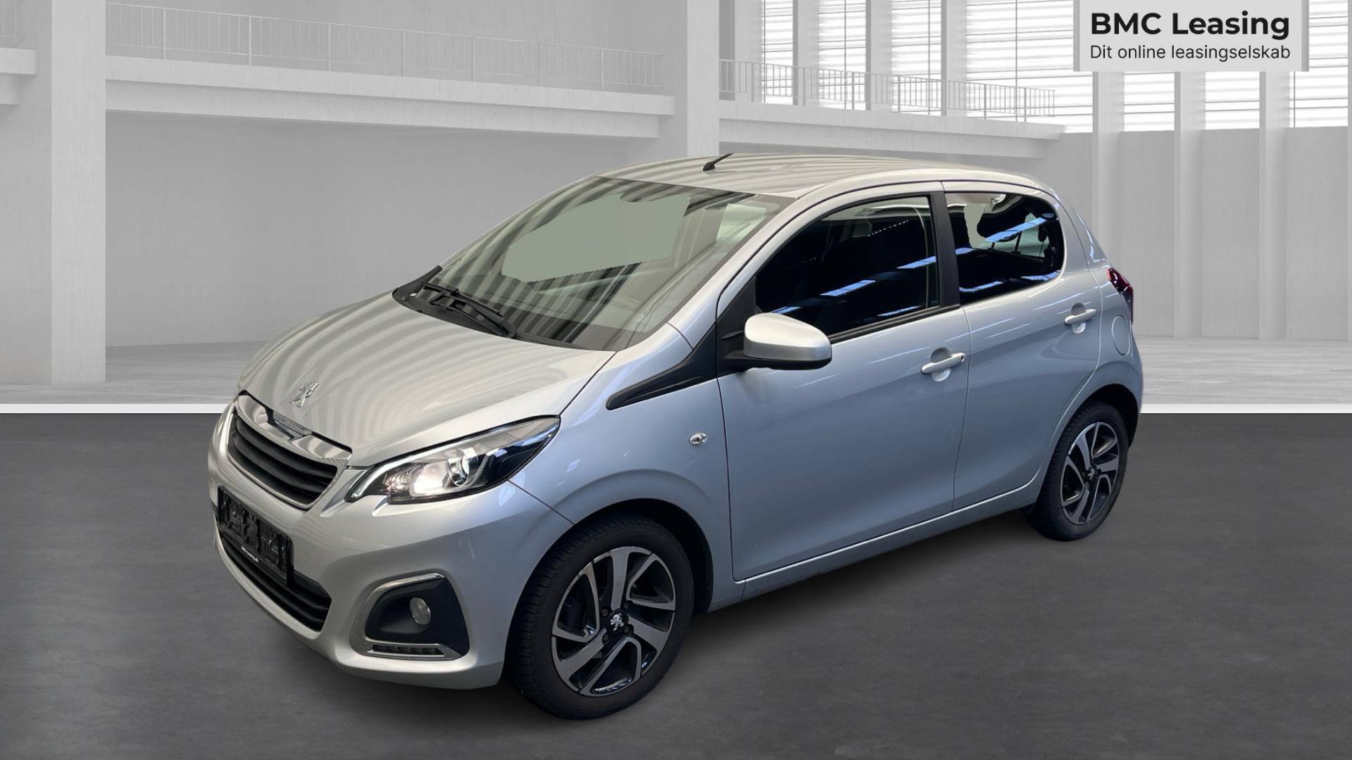 001 u26-10 907405 Peugeot 108 Edition 210+ e-VTi - Skråt forfra, venstre