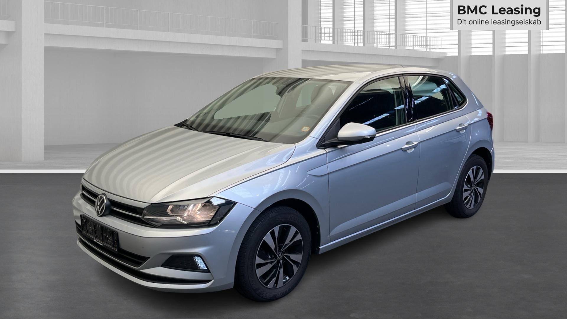001 u26-10 908061 VW Polo Advance TSI DSG - Skråt forfra, venstre