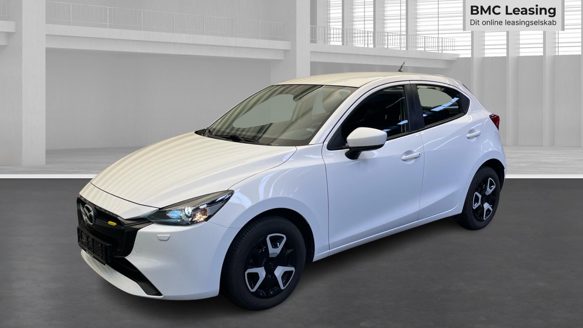 001 u26-10 908962 Mazda2 Centre-Line e-SkyActiv G - Skråt forfra, venstre