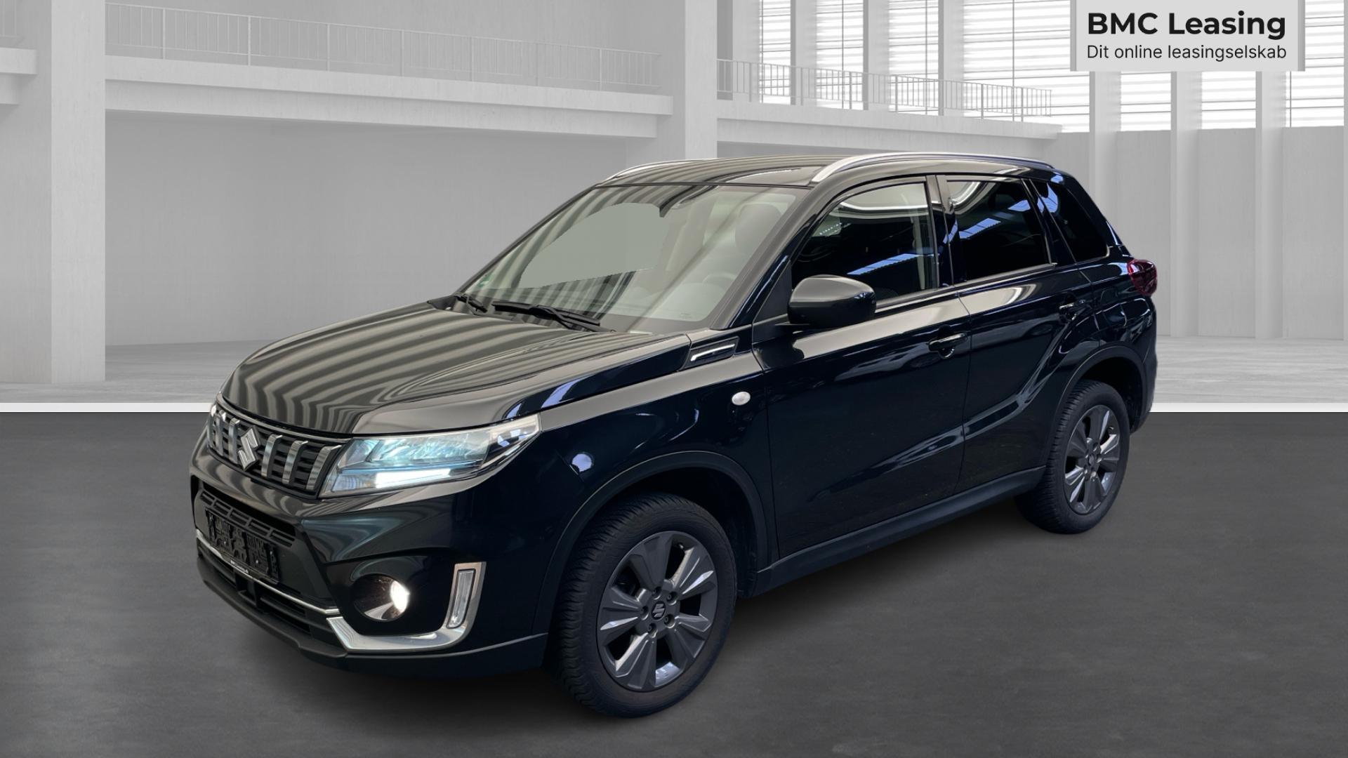 001 u26-10 910125 Suzuki Vitara Active Boosterjet MHEV - Skråt forfra, venstre