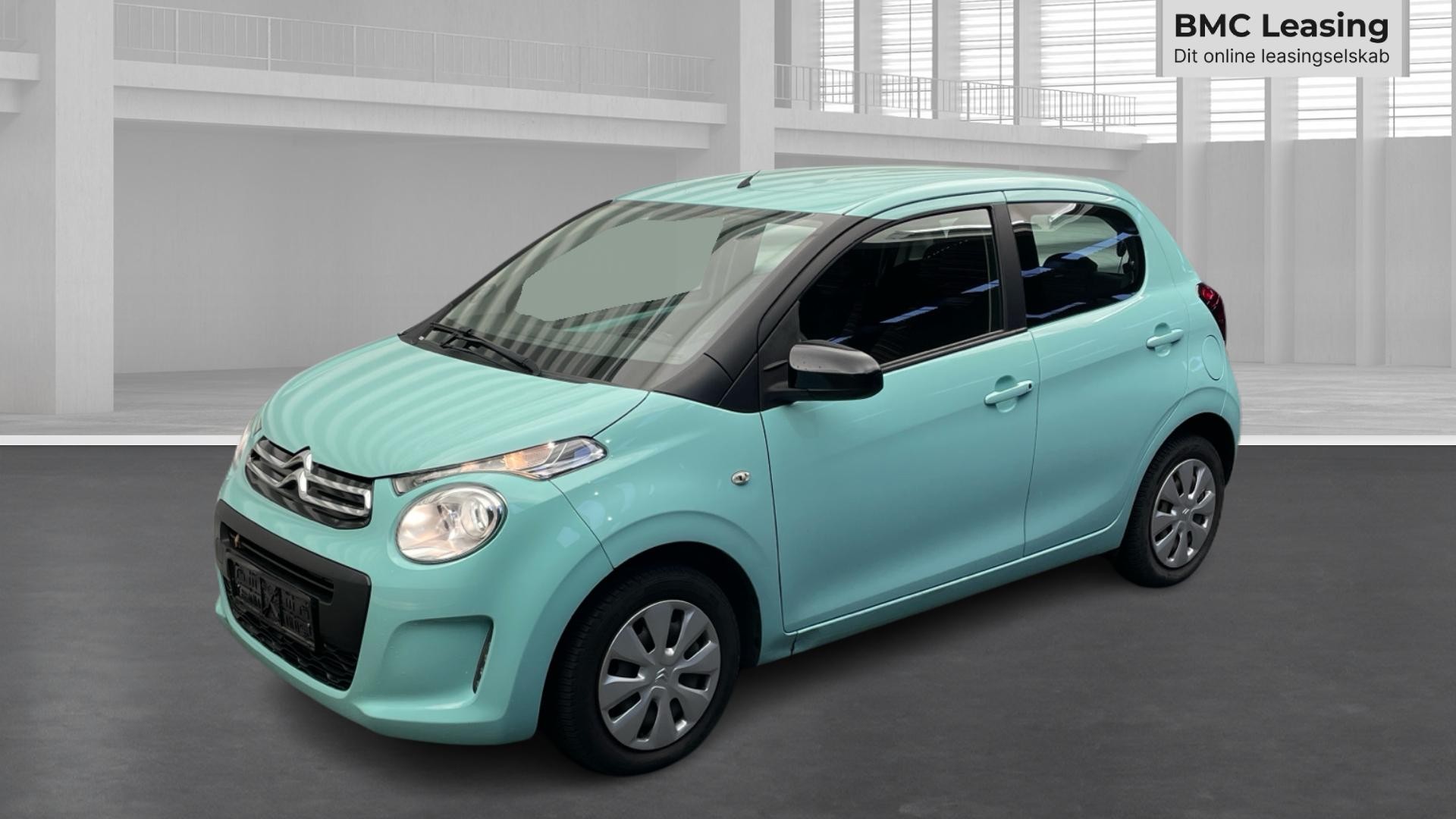 001 u26-10 910404 Citroën C1 Triumph VTi - Skråt forfra, venstre