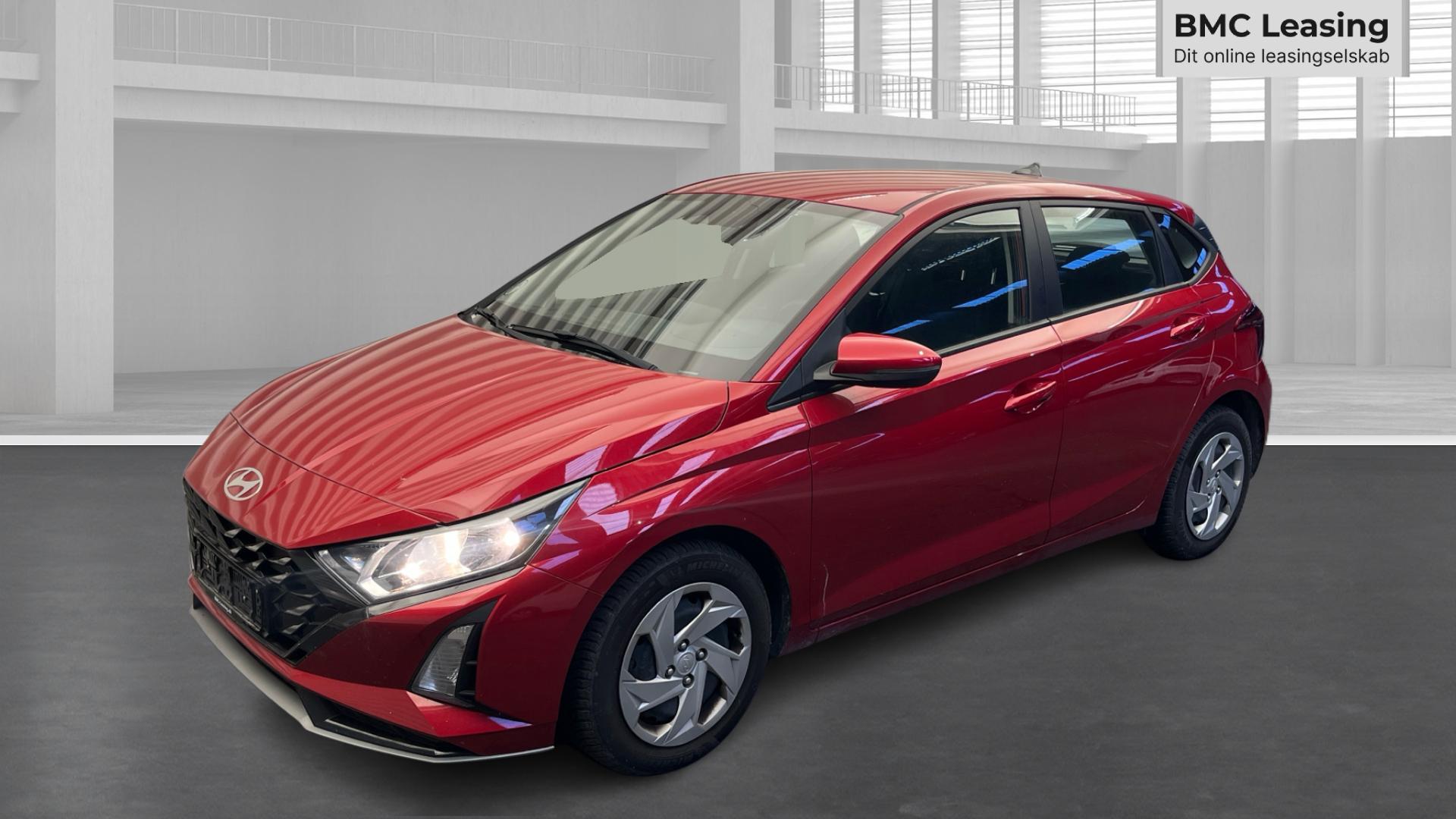 001 u26-10 911269 Hyundai i20 Essential T-GDi aut. - Skråt forfra, venstre